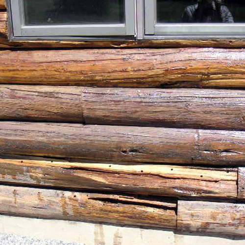 maison en bois rond, teinture bille de bois, log home, chalet